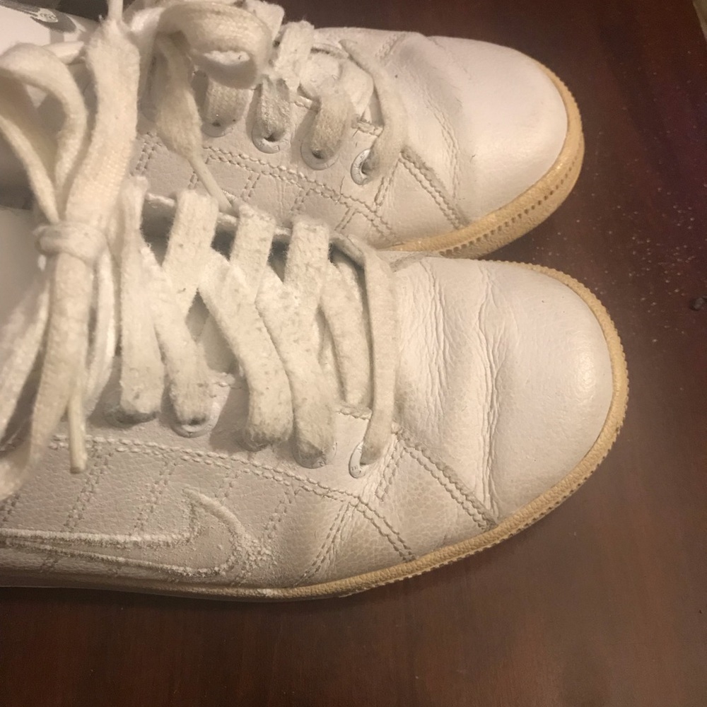 Mimosa Sneakers for women’s white Sz 6.5